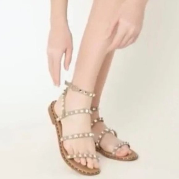 Madden Girl Fairway Sandals Women's 9.5 Tan Strappy Studded Ankle Strap Buckle - Picture 6 of 14